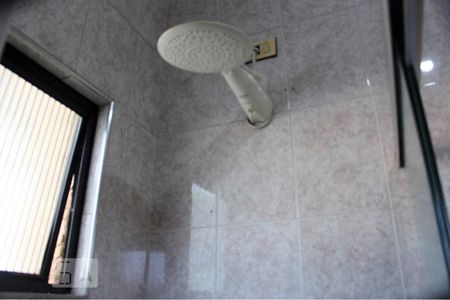 Casa à venda com 220m², 3 quartos e 4 vagasBanheiro