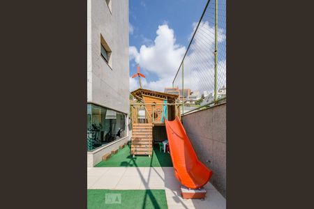 Apartamento para alugar com 220m², 4 quartos e 6 vagas Apartamento para alugar com 220m², 4 quartos e 6 vagasÁrea Comum - Playground