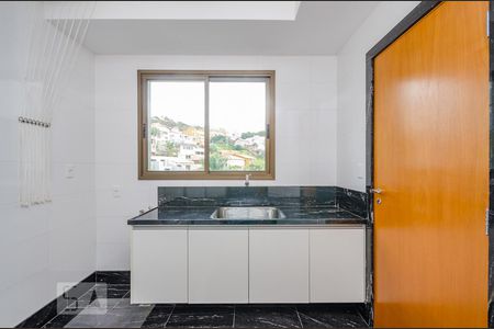 Apartamento para alugar com 220m², 4 quartos e 6 vagas Apartamento para alugar com 220m², 4 quartos e 6 vagasÁrea de Serviço