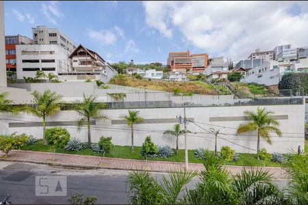 Apartamento para alugar com 220m², 4 quartos e 6 vagas Apartamento para alugar com 220m², 4 quartos e 6 vagasSemi - suíte 2