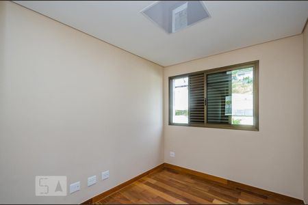 Apartamento para alugar com 220m², 4 quartos e 6 vagas Apartamento para alugar com 220m², 4 quartos e 6 vagasSemi - suíte 2