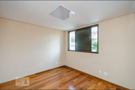 Apartamento para alugar com 220m², 4 quartos e 6 vagas Apartamento para alugar com 220m², 4 quartos e 6 vagasSemi - suíte 1