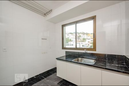 Apartamento para alugar com 220m², 4 quartos e 6 vagas Apartamento para alugar com 220m², 4 quartos e 6 vagasÁrea de Serviço