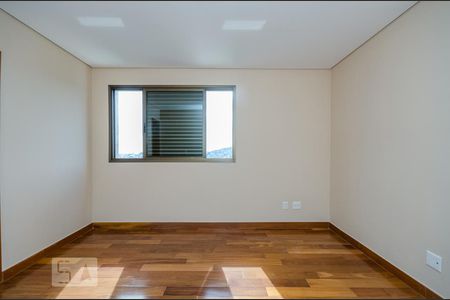Apartamento para alugar com 220m², 4 quartos e 6 vagas Apartamento para alugar com 220m², 4 quartos e 6 vagasSuíte 1