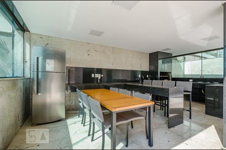 Apartamento para alugar com 220m², 4 quartos e 6 vagas Apartamento para alugar com 220m², 4 quartos e 6 vagasÁrea Gourmet