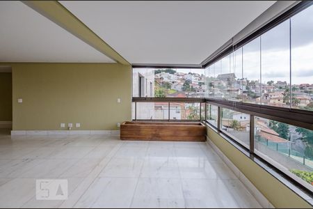 Apartamento para alugar com 220m², 4 quartos e 6 vagas Apartamento para alugar com 220m², 4 quartos e 6 vagasVaranda da Sala