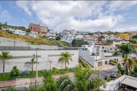 Apartamento para alugar com 220m², 4 quartos e 6 vagas Apartamento para alugar com 220m², 4 quartos e 6 vagasSemi - suíte 2