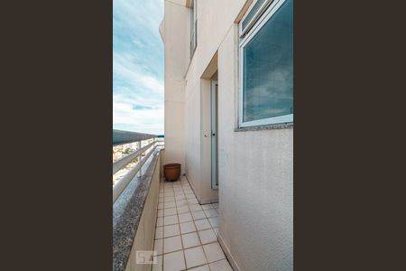 Apartamento à venda com 188m², 3 quartos e 2 vagasVaranda