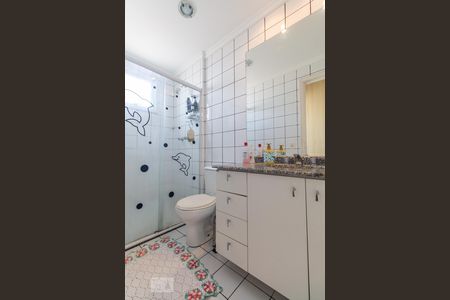 Apartamento à venda com 188m², 3 quartos e 2 vagasBanheiro do quarto 1