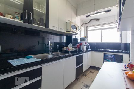 Apartamento à venda com 188m², 3 quartos e 2 vagasCozinha
