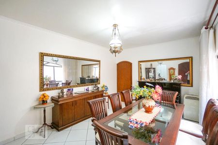 Casa à venda com 240m², 3 quartos e 2 vagasSala de jantar