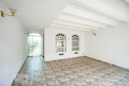 Casa à venda com 240m², 3 quartos e 2 vagasGaragem