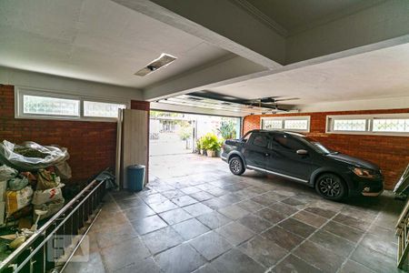 Garagem de casa à venda com 5 quartos, 345m² em Jardim Lindóia, Porto Alegre