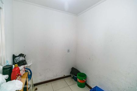 Casa à venda com 345m², 5 quartos e 6 vagas Casa à venda com 345m², 5 quartos e 6 vagasLavanderia