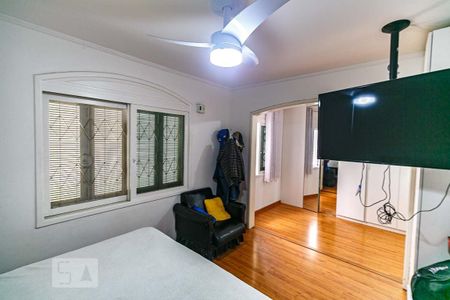 Casa à venda com 345m², 5 quartos e 6 vagas Casa à venda com 345m², 5 quartos e 6 vagasQuarto 6