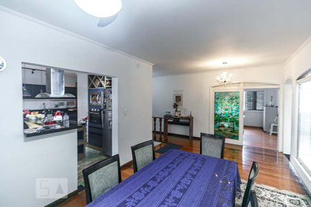 Sala de casa à venda com 5 quartos, 345m² em Jardim Lindóia, Porto Alegre