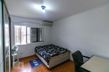 Casa à venda com 345m², 5 quartos e 6 vagas Casa à venda com 345m², 5 quartos e 6 vagasQuarto 3