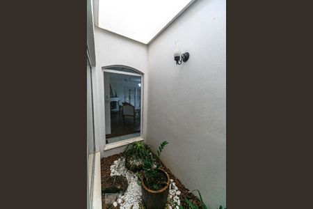 Sala de casa à venda com 5 quartos, 345m² em Jardim Lindóia, Porto Alegre