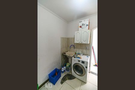 Lavanderia de casa à venda com 5 quartos, 345m² em Jardim Lindóia, Porto Alegre