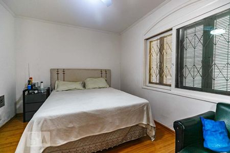 Casa à venda com 345m², 5 quartos e 6 vagas Casa à venda com 345m², 5 quartos e 6 vagasQuarto 6