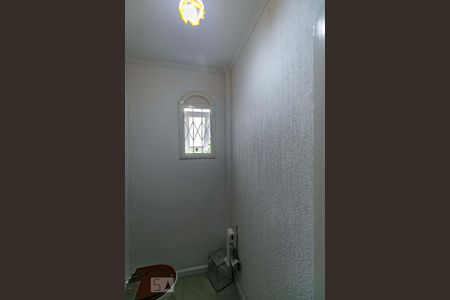 Casa à venda com 345m², 5 quartos e 6 vagas Casa à venda com 345m², 5 quartos e 6 vagasLavabo