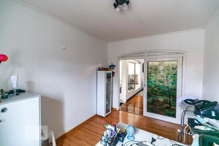 Casa à venda com 345m², 5 quartos e 6 vagas Casa à venda com 345m², 5 quartos e 6 vagasQuarto 1