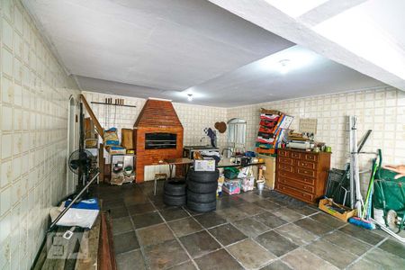 Casa à venda com 345m², 5 quartos e 6 vagas Casa à venda com 345m², 5 quartos e 6 vagasGaragem