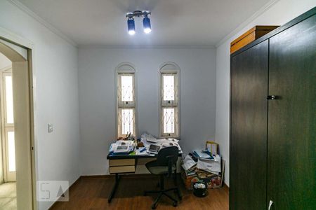 Casa à venda com 345m², 5 quartos e 6 vagas Casa à venda com 345m², 5 quartos e 6 vagasQuarto 2