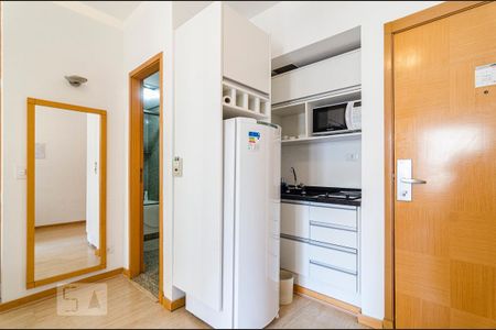 Studio para alugar com 28m², 1 quarto e 1 vaga Studio para alugar com 28m², 1 quarto e 1 vagaStudio