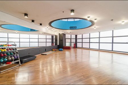 Studio para alugar com 28m², 1 quarto e 1 vaga Studio para alugar com 28m², 1 quarto e 1 vagaAcademia