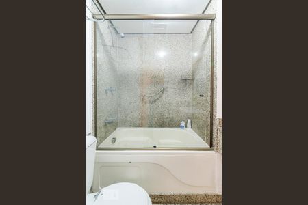 Studio para alugar com 28m², 1 quarto e 1 vaga Studio para alugar com 28m², 1 quarto e 1 vagaBanheiro