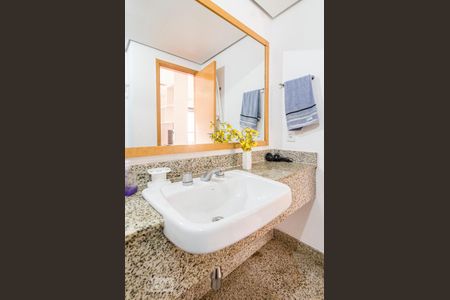 Studio para alugar com 28m², 1 quarto e 1 vaga Studio para alugar com 28m², 1 quarto e 1 vagaBanheiro