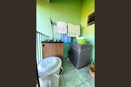 Casa à venda com 196m², 5 quartos e 1 vaga Casa à venda com 196m², 5 quartos e 1 vagaSacada Área de Serviço