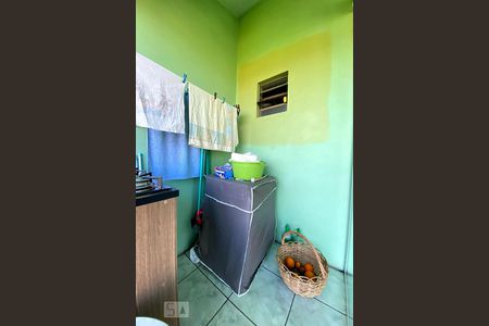 Casa à venda com 196m², 5 quartos e 1 vaga Casa à venda com 196m², 5 quartos e 1 vagaSacada Área de Serviço