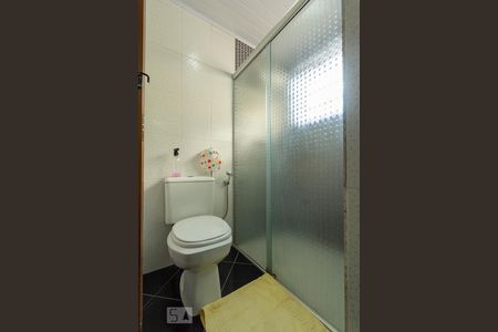 Casa à venda com 180m², 5 quartos e 2 vagasBANHEIRO