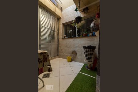 Casa à venda com 180m², 5 quartos e 2 vagasAREA EXTERNA