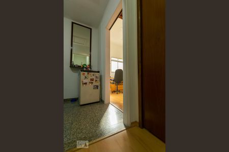 Casa à venda com 180m², 5 quartos e 2 vagasCORREDOR