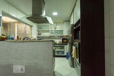 Casa à venda com 180m², 5 quartos e 2 vagasCOZINHA