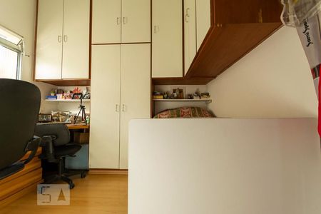 Casa à venda com 180m², 5 quartos e 2 vagasQUARTO 4