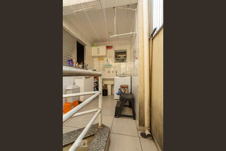 Casa à venda com 180m², 5 quartos e 2 vagasAREA DE SERVIÇO