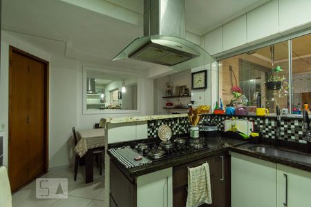 Casa à venda com 180m², 5 quartos e 2 vagasCOZINHA