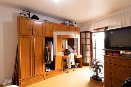 Casa à venda com 250m², 4 quartos e 2 vagasQuarto 1 - Suíte