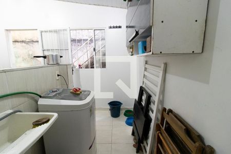 Casa à venda com 250m², 4 quartos e 2 vagasLavanderia