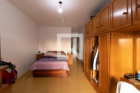 Casa à venda com 250m², 4 quartos e 2 vagasQuarto 1 - Suíte