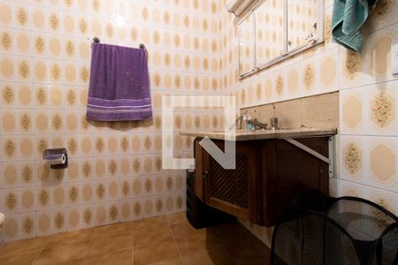 Casa à venda com 250m², 4 quartos e 2 vagasBanheiro 