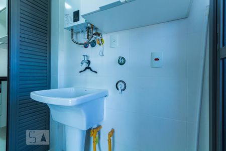 Apartamento para alugar com 66m², 2 quartos e 1 vagaÁrea de Serviço