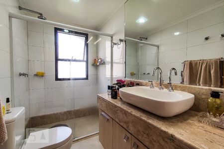 Apartamento à venda com 141m², 3 quartos e 3 vagas Apartamento à venda com 141m², 3 quartos e 3 vagasBanheiro da Suíte