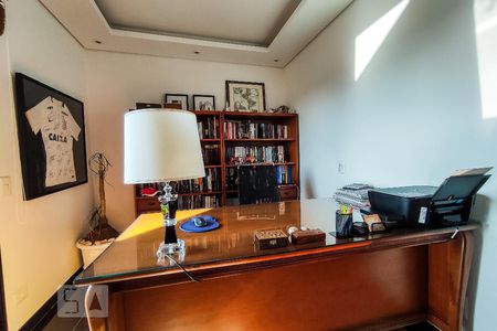 Apartamento à venda com 141m², 3 quartos e 3 vagas Apartamento à venda com 141m², 3 quartos e 3 vagasEscritório