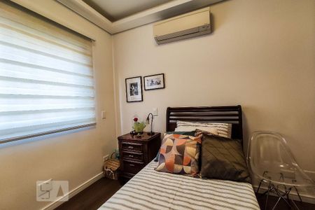 Apartamento à venda com 141m², 3 quartos e 3 vagas Apartamento à venda com 141m², 3 quartos e 3 vagasQuarto 2