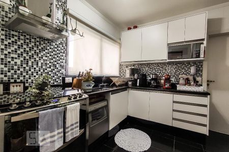 Apartamento à venda com 141m², 3 quartos e 3 vagas Apartamento à venda com 141m², 3 quartos e 3 vagasCozinha